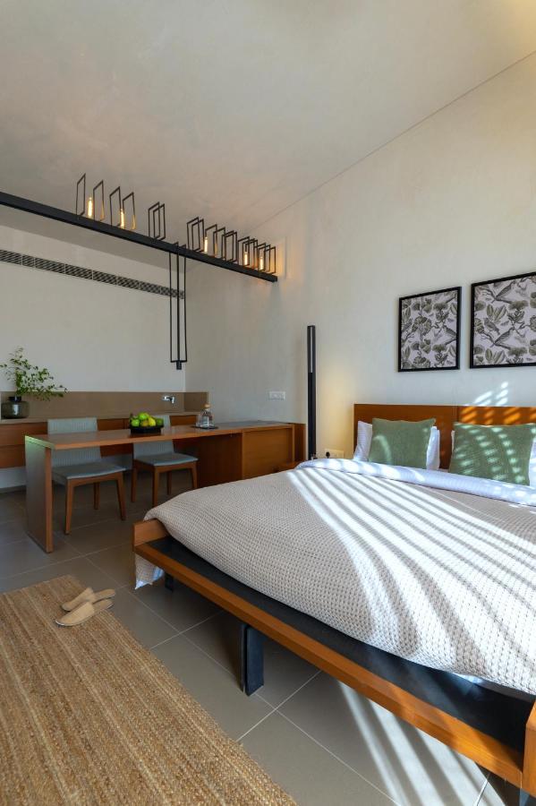 Life At Repose- Lake Villas Resort & Club Chor Warodra المظهر الخارجي الصورة