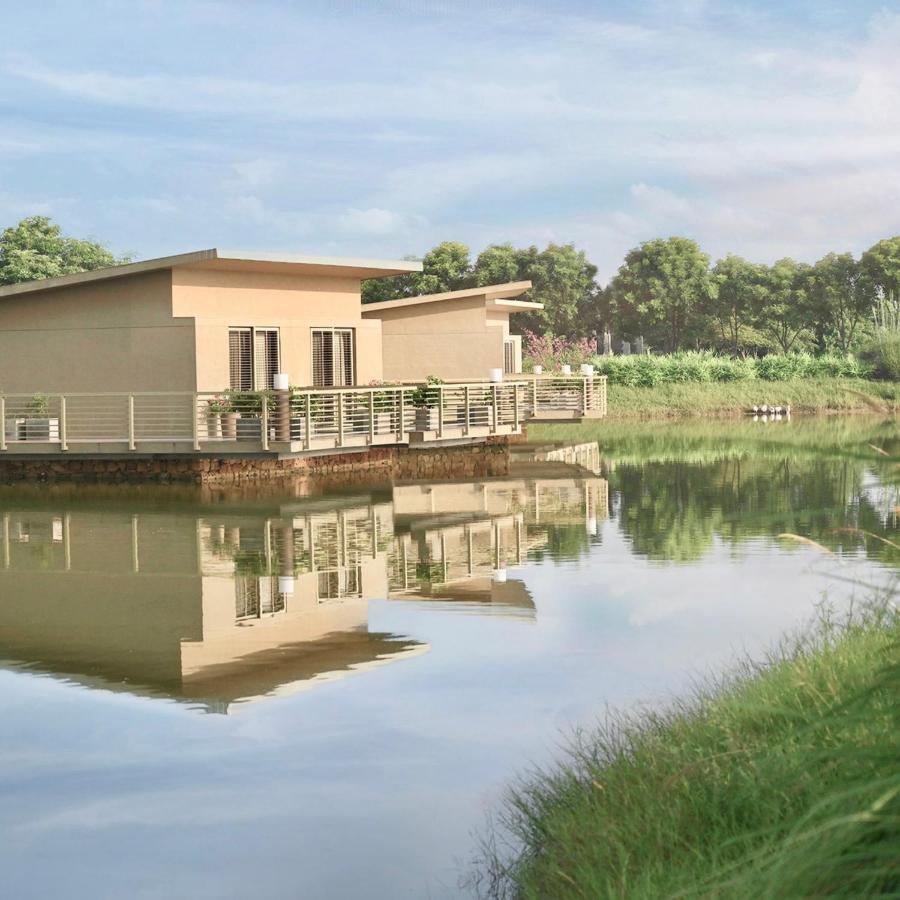 Life At Repose- Lake Villas Resort & Club Chor Warodra المظهر الخارجي الصورة